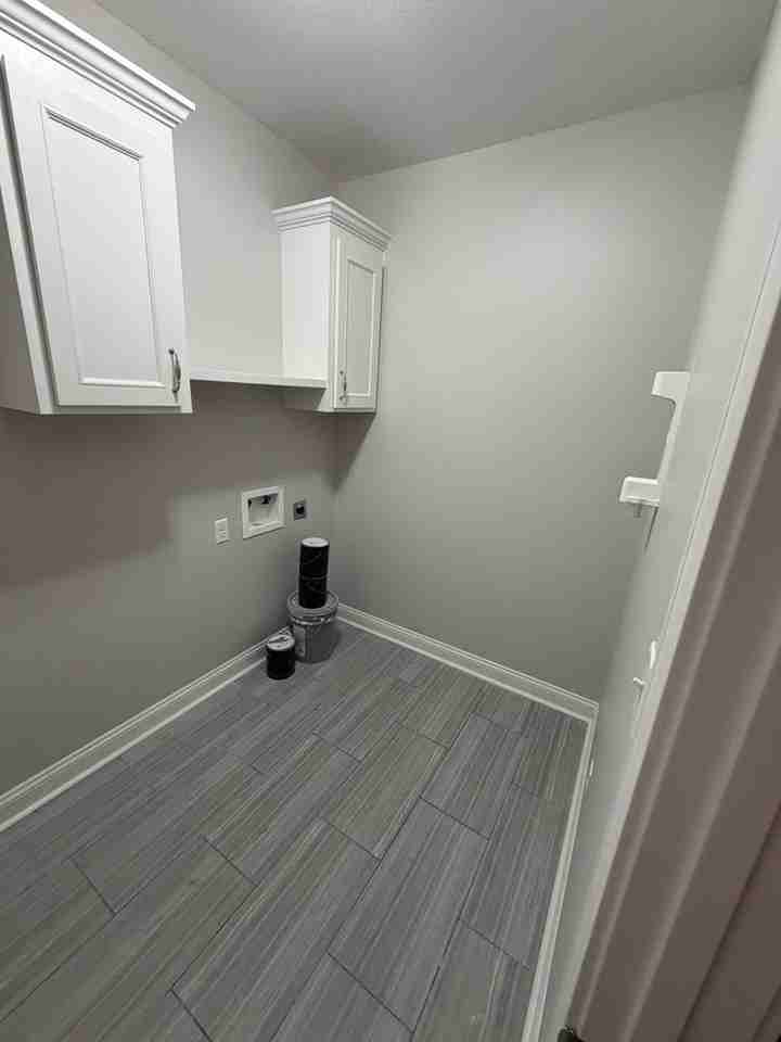 4682 Amelia Cir - Photo 5 of 35