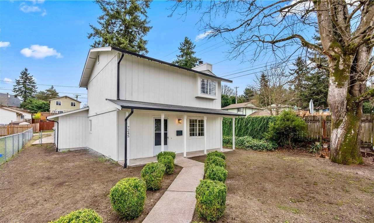 7245 S Prospect St - Photo 2 of 12