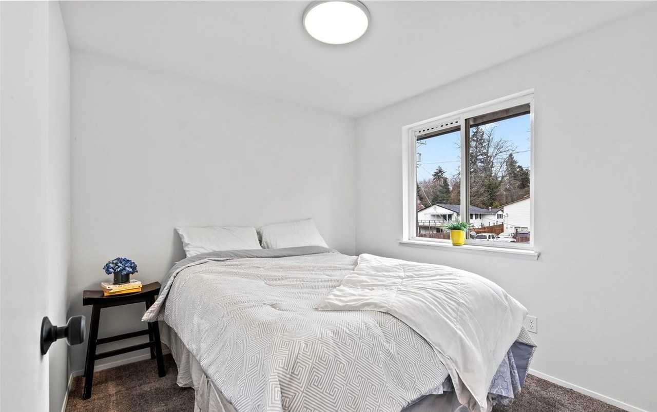 7245 S Prospect St - Photo 7 of 12