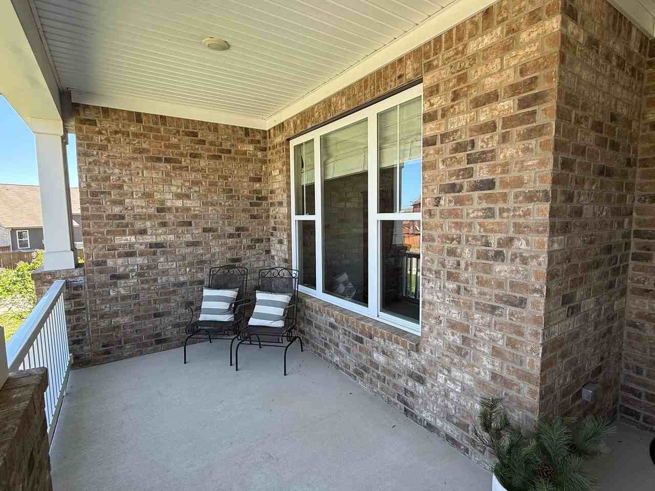 705 Lantana Dr - Photo 6 of 37