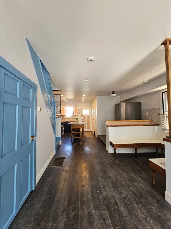 513 Poplar St - Photo 2 of 17