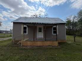 414 Adam St - Photo 1 of 1