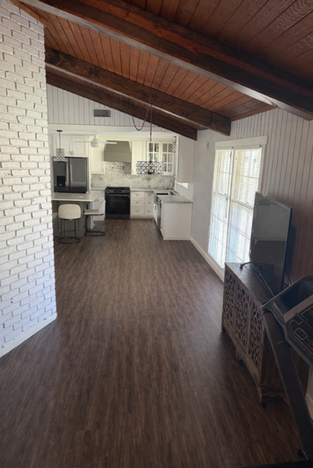 902 N Texas St - Photo 6 of 23