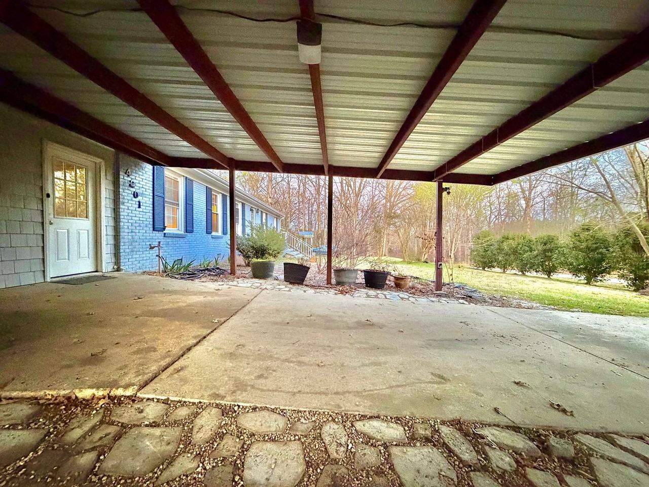 4201 Jane Ln - Photo 3 of 30