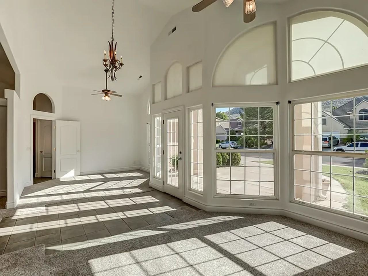 23 N Stone Mountain Dr - Photo 4 of 31