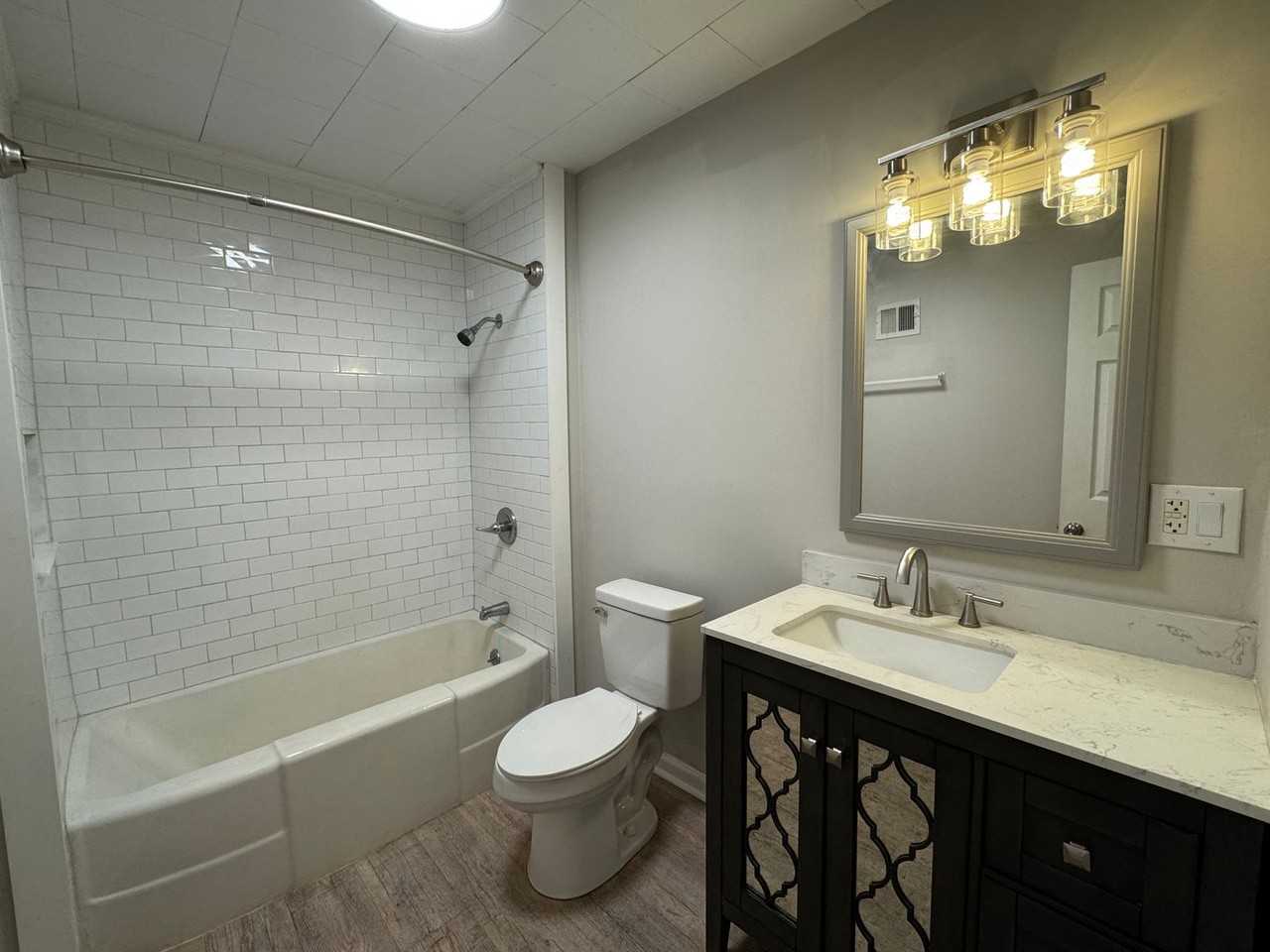 418 W Charlotte Ave - Photo 6 of 14