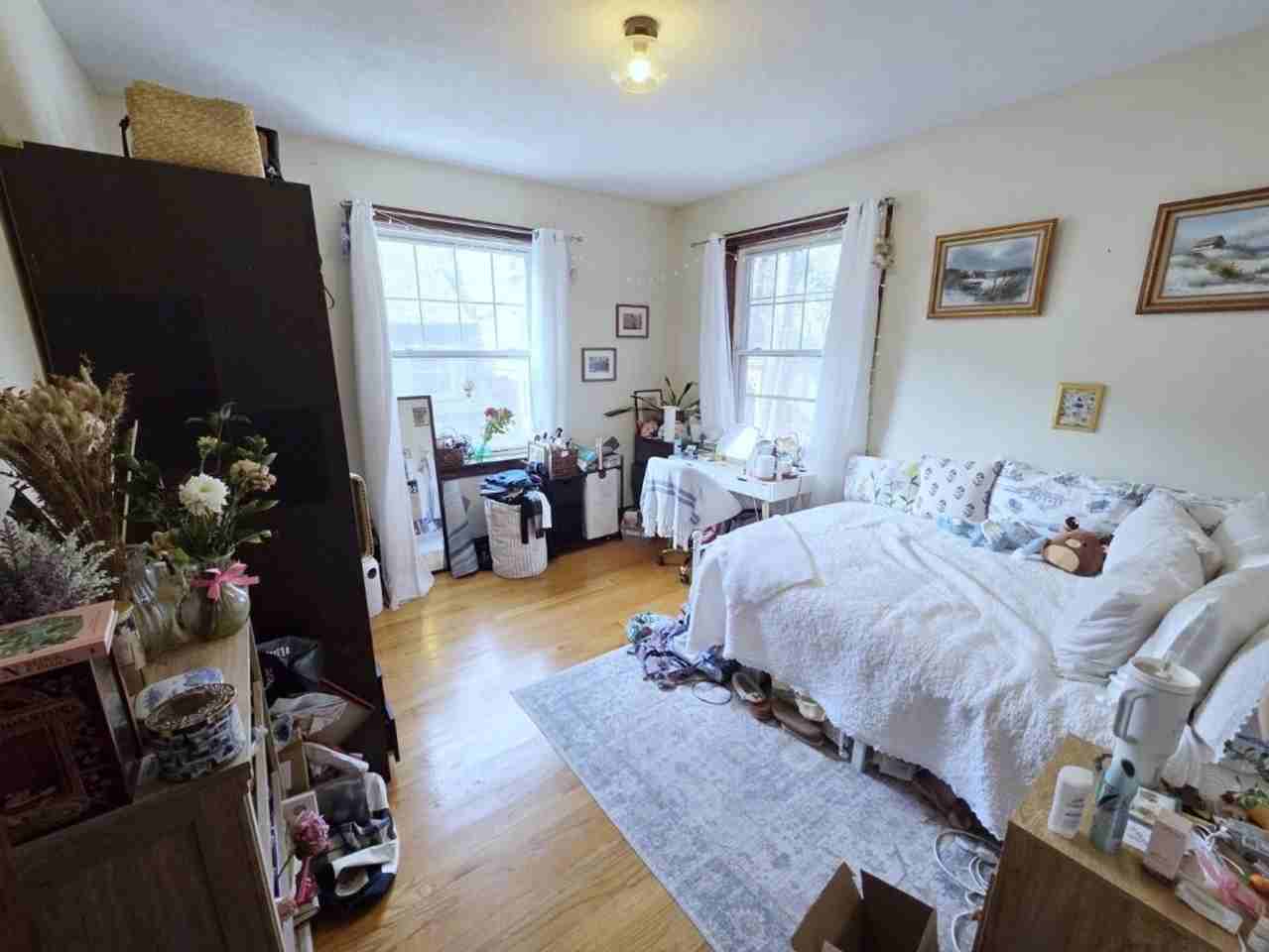 20 Winchester St - Photo 4 of 8