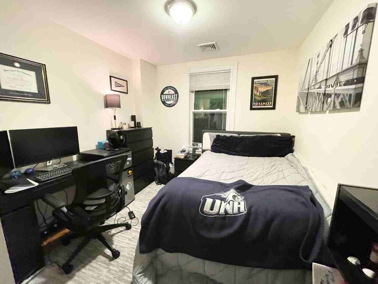 275 Dorchester St - Photo 4 of 12