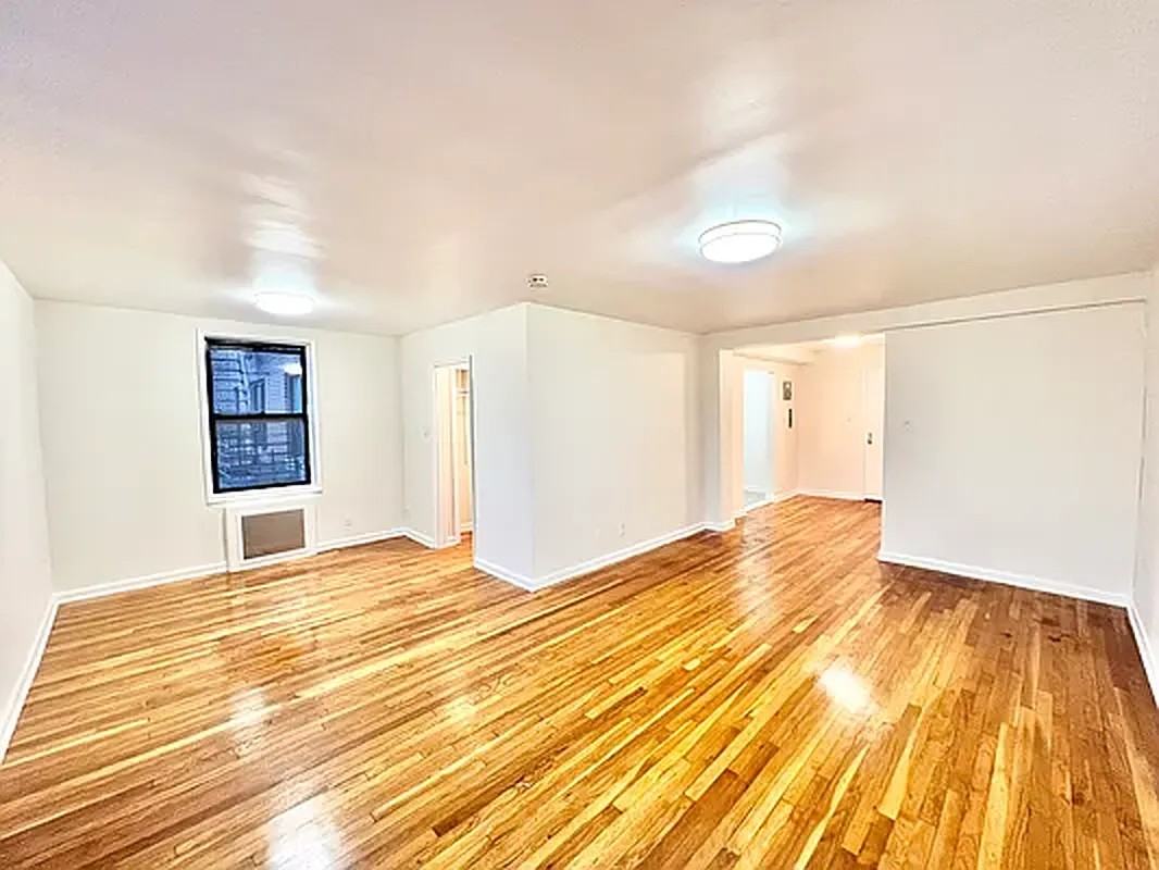 41-40 Denman Street #3H - Photo 4 of 6