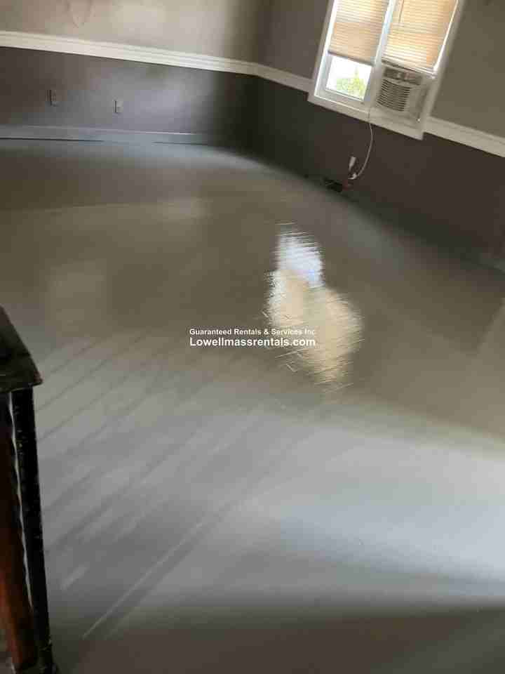 141 Alma St - Photo 4 of 16