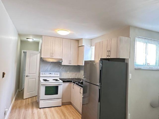 1429 Kingston Rd #1B - Photo 3 of 18