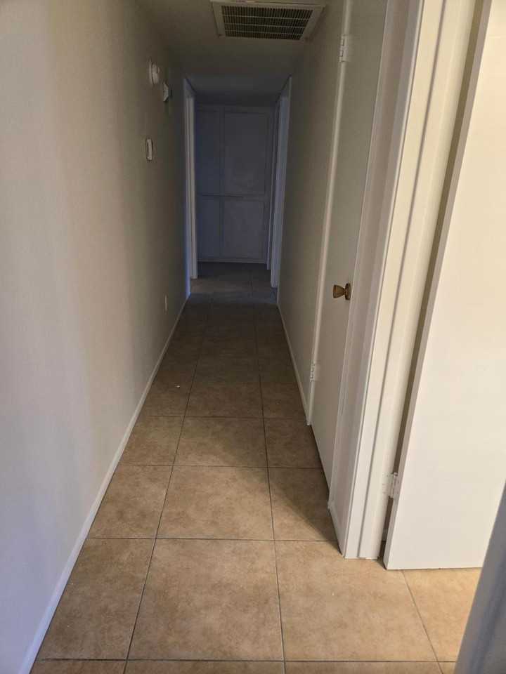 1719 N Circle Dr - Photo 7 of 10