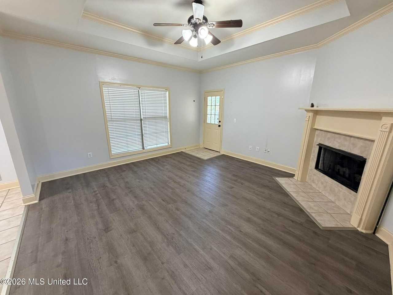 224 Jacks Pl - Photo 4 of 20