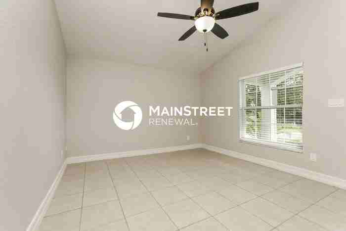 137 W 20th St - Photo 3 of 16