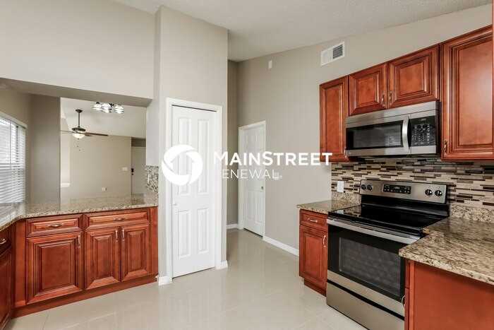 9941 Surrey Ridge Rd - Photo 6 of 16