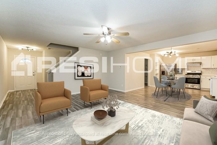 1726 Blue Grass Pkwy - Photo 4 of 17