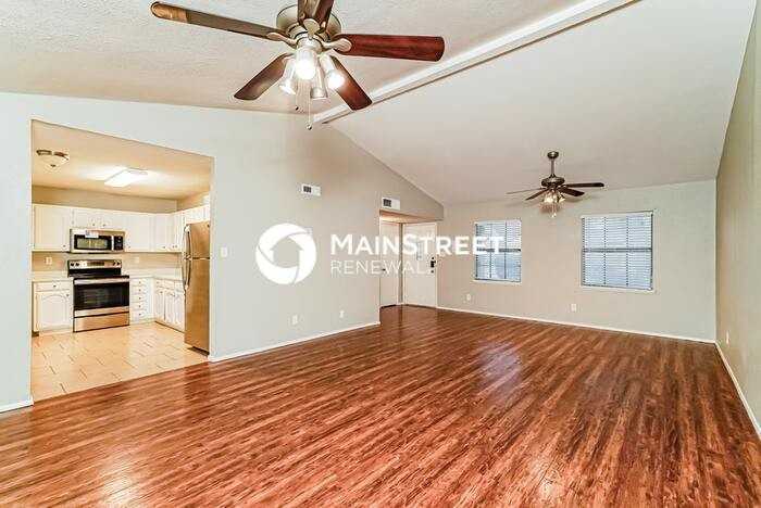 3809 Bee Tree Ln - Photo 6 of 16