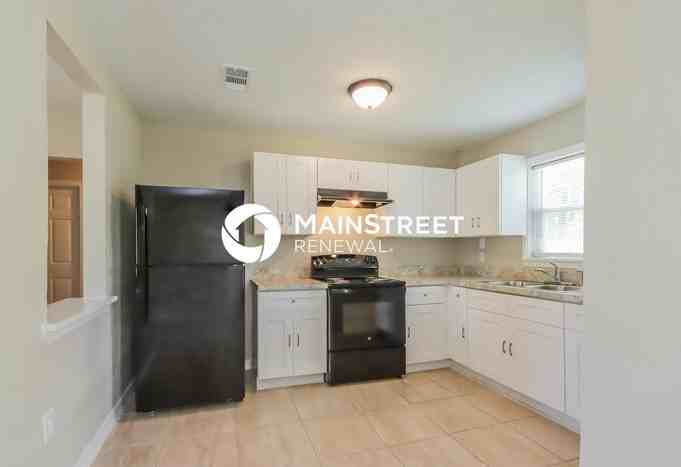 8006 Lynette St - Photo 6 of 16