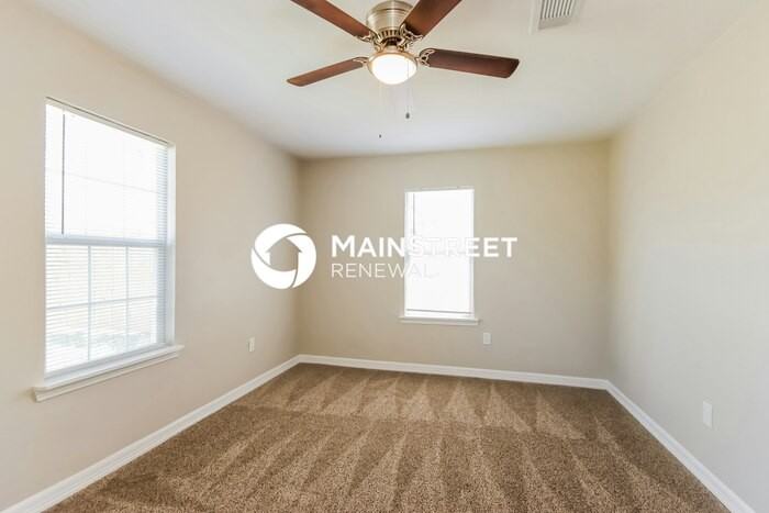 8006 Lynette St - Photo 7 of 16