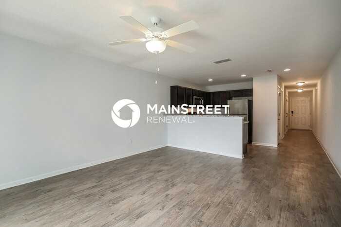 551 Eiseman Way - Photo 4 of 17