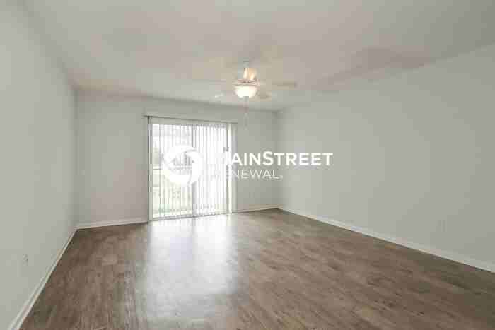 551 Eiseman Way - Photo 5 of 17