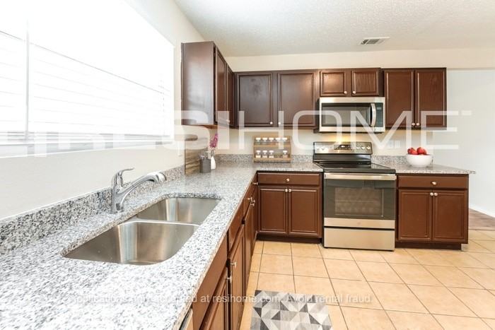 7324 Buford Dr - Photo 3 of 17