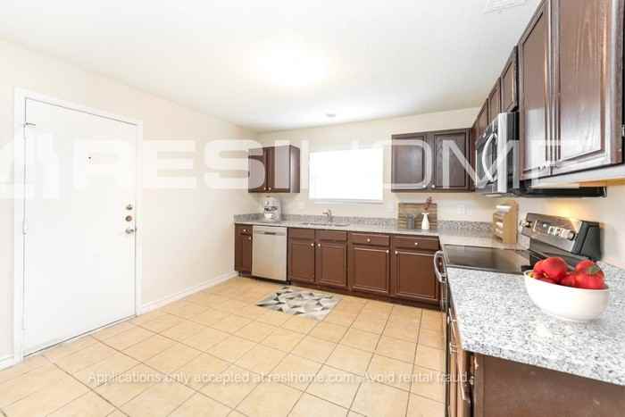 7324 Buford Dr - Photo 4 of 17