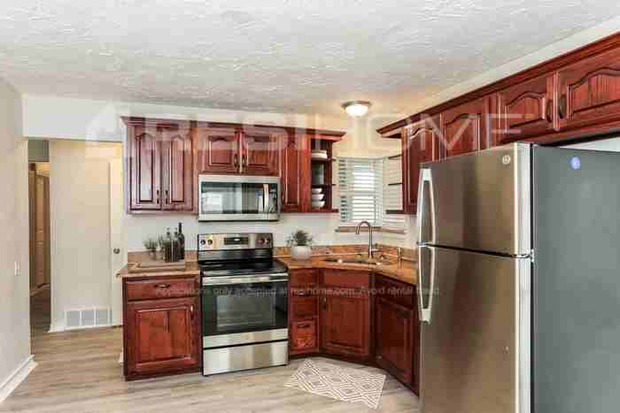 1904 Chalice Rd - Photo 2 of 16