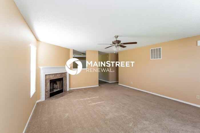 8339 Adams Mills Pl - Photo 3 of 16