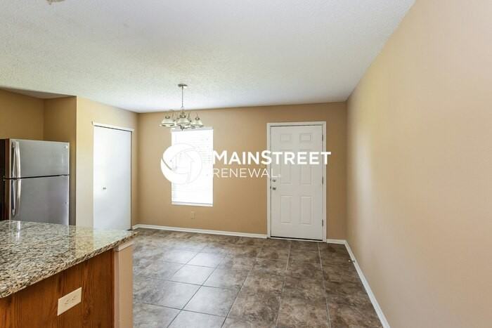 8339 Adams Mills Pl - Photo 4 of 16