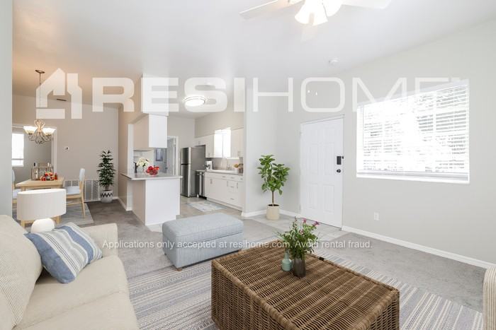 1335 34th St Nw - Photo 6 of 19