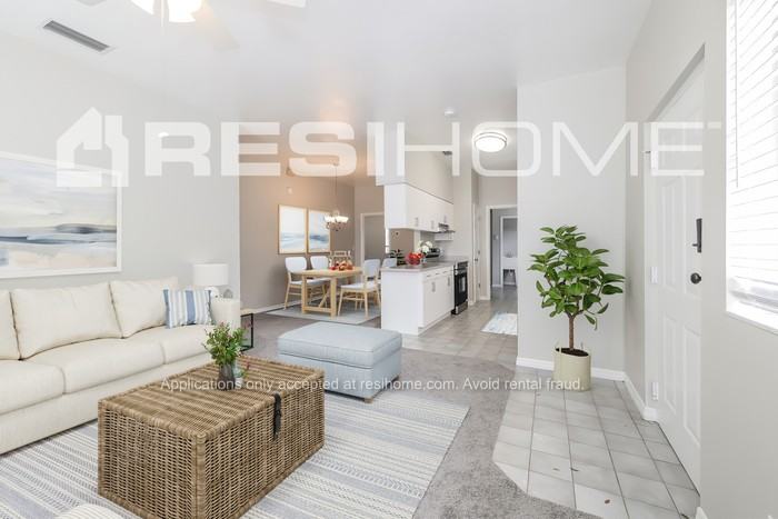 1335 34th St Nw - Photo 7 of 19