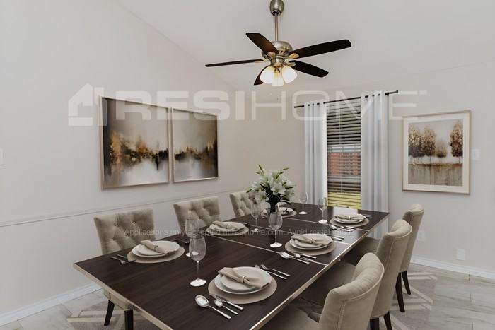 7521 Ashcrest Ln - Photo 3 of 16