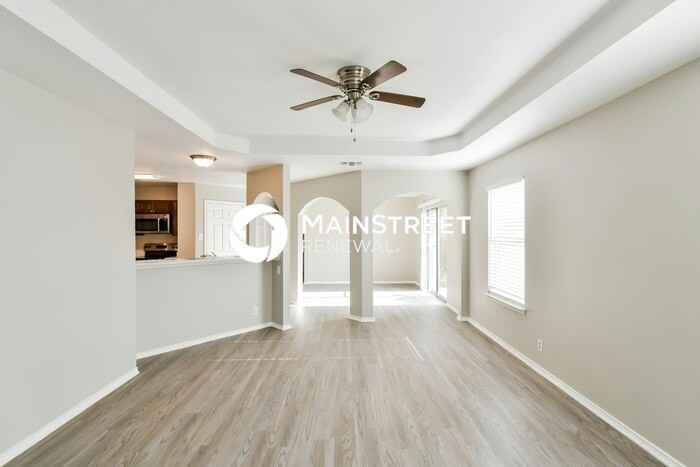 415 Margo St - Photo 7 of 16