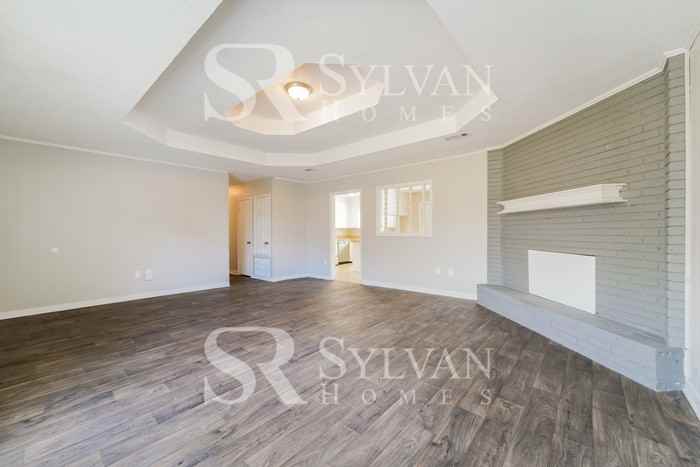 146 Elmwood Pl - Photo 5 of 16