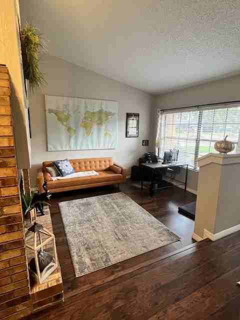 724 Fortuna Dr - Photo 4 of 38