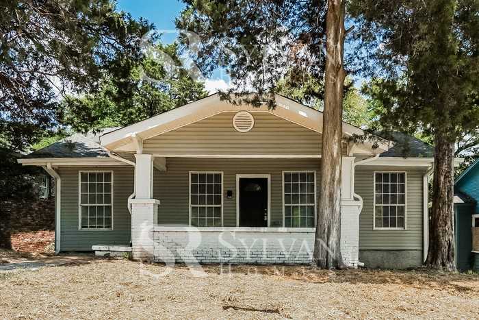 863 6th St W - Photo 2 of 15