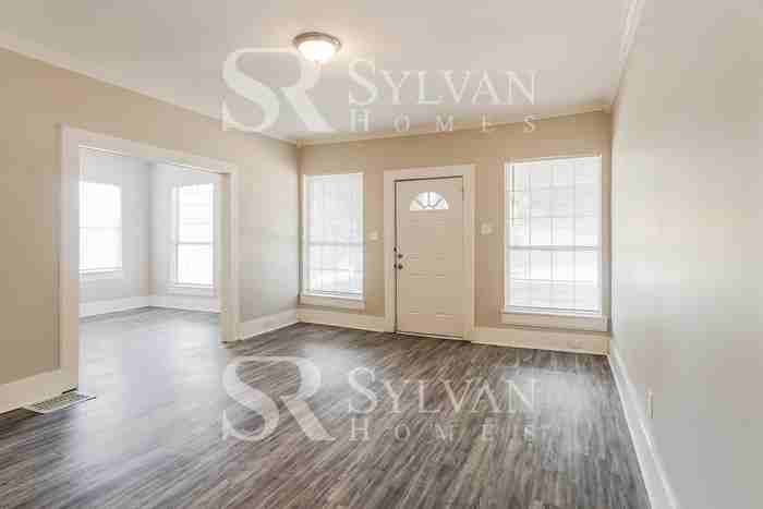 863 6th St W - Photo 3 of 15