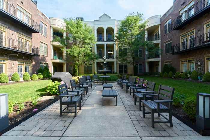 450 E Ohio St #206 - Photo 4 of 29