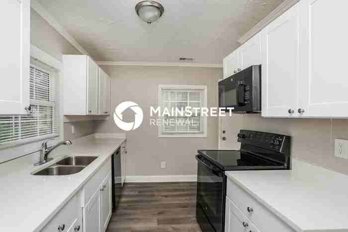 1917 Winston Ave - Photo 7 of 17