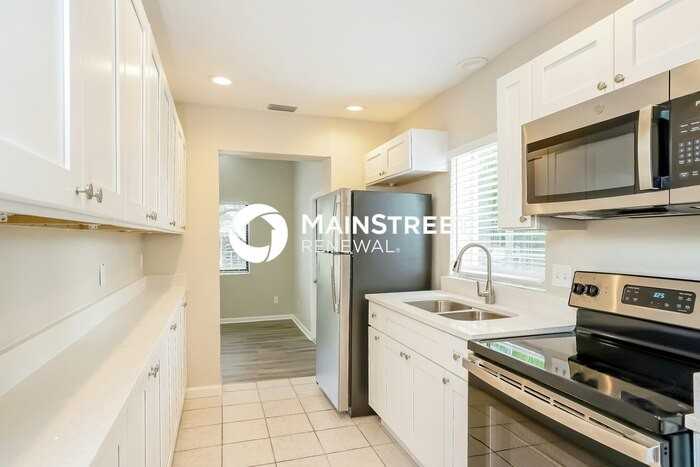 13606 River Forest Dr - Photo 5 of 16