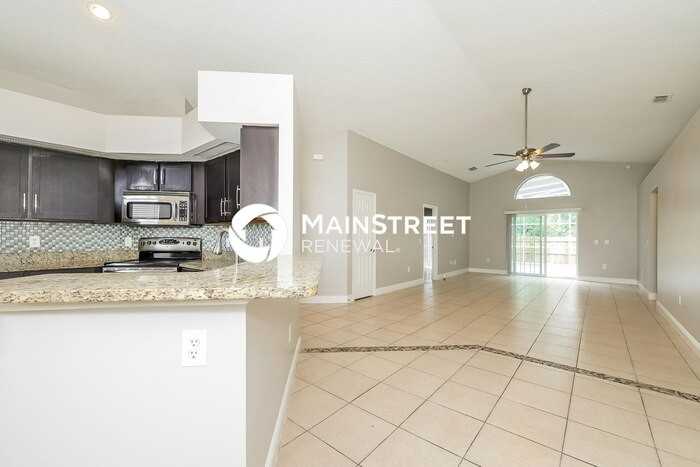 3258 Fairfield Dr - Photo 5 of 16