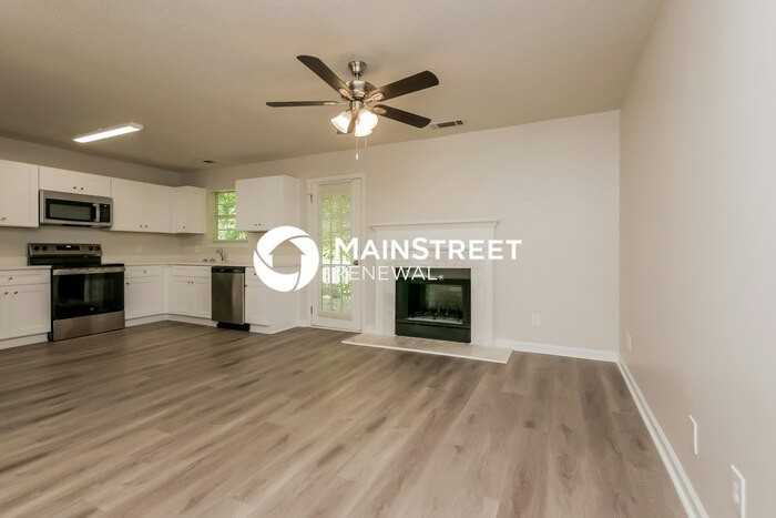 1103 Briar Cove Ct - Photo 5 of 17