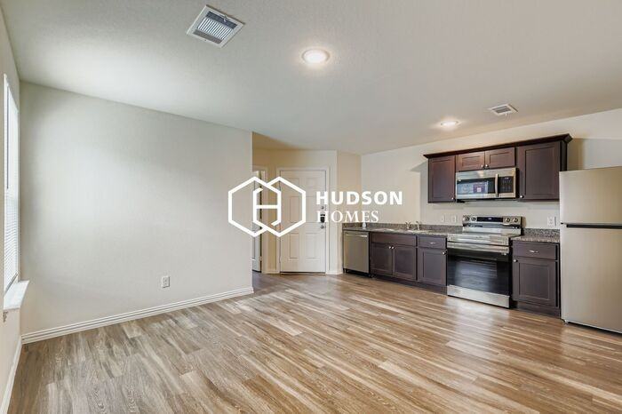 911 S 22nd St Unit B #B - Photo 5 of 14