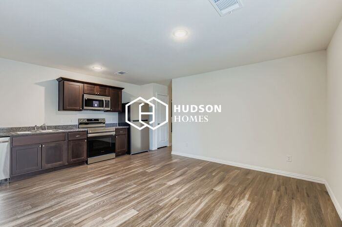 911 S 22nd St Unit B #B - Photo 6 of 14