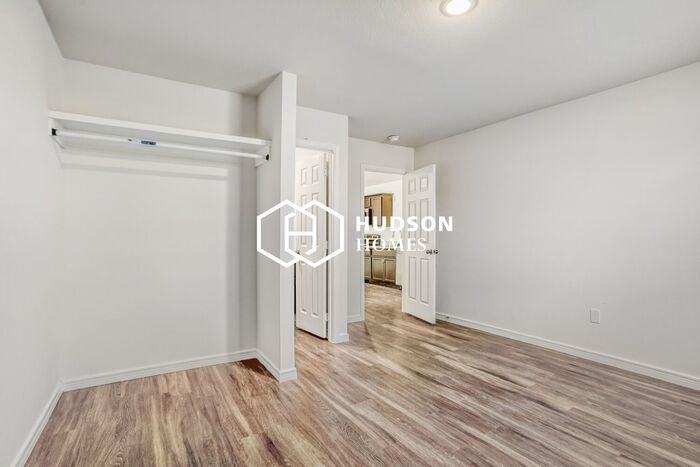1421 Nw 16th Ave #A - Photo 7 of 14