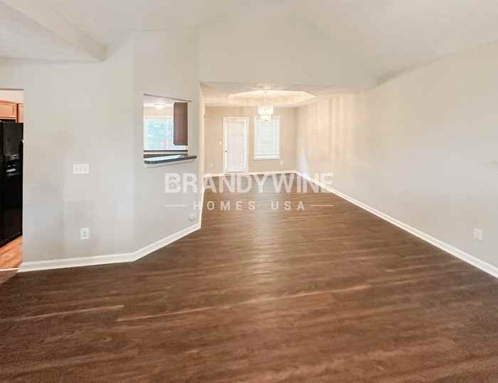 1665 Harvest Hl - Photo 6 of 28