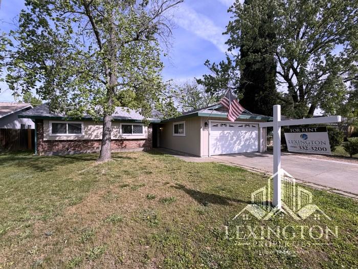 6375 Westwood Dr - Photo 3 of 30