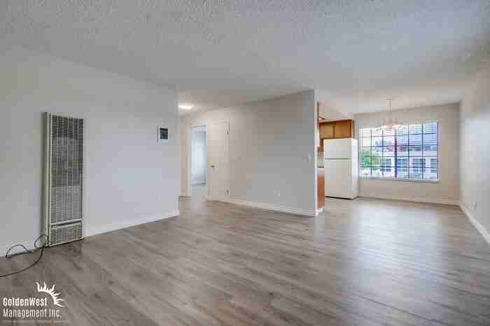 4074 35th St #4 - Photo 4 of 16