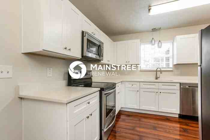 7114 Lyle Bend Ln - Photo 6 of 19